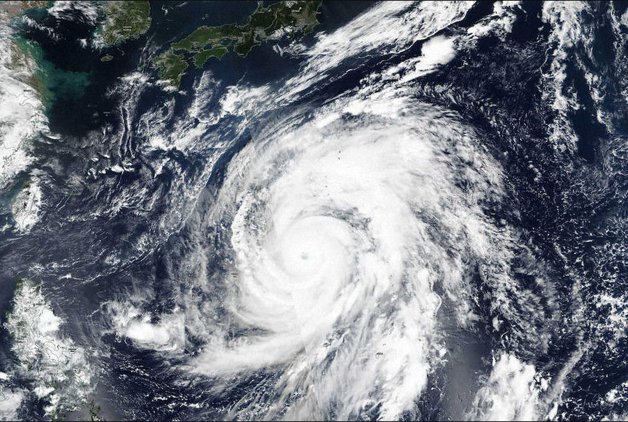 台風19号が日本に急接近！続々と買われる関連銘柄のオススメは？